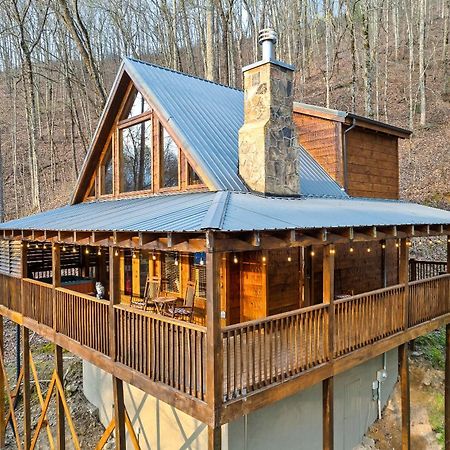 Вилла Private! Hot Tub, Views, & Games Севьервилл Экстерьер фото